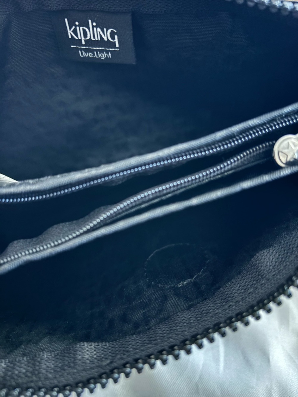 Kipling Pouch - Picture 4 of 7